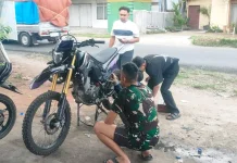 Babinsa Payakumbuh Buka Usaha Bengkel Motor!