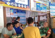 Babinsa Pangkalan Bahas Rencana Kegiatan Lebaran dengan Warga!