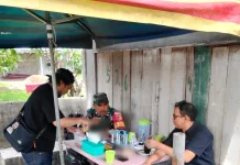Silaturahmi Lebaran, Babinsa Koramil 07/Kapur IX Jalin Komsos Warga
