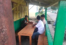 Babinsa Koramil 02/Pangkalan Ajak Generasi Muda Jaga Ketertiban Sekitarnya