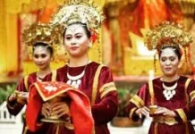 Alek Lapeh Kawua, Tradisi Unik Nagari Simanau