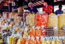 Harga Plastik Naik, Pedagang Kuliner Naikkan Harga