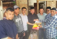 Ketua LKAAM Sumbar Melayat, Tuntut Transparansi Keadilan Hukum