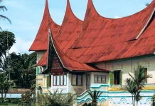 Lagu Kampuang Nan Jauh di Mato sebagai Simbol Rindu Perantau Minangkabau