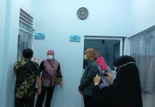Ketua TP PKK Padang Panjang Tinjau Pelaksanaan Makanan Bergizi Gratis