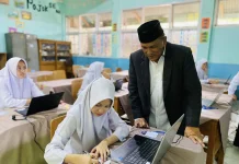 Kemenag Tanah Datar Monitoring Ujian TKA di MTsN, Lancar Berintegritas