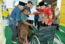 Baznas Agam Salurkan Zakat Rp703 Juta untuk 229 Mustahik