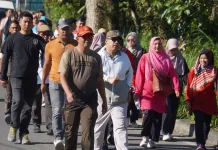 Wako Hendri Pimpin Jalan Sehat ASN Padang Panjang Bersama Secata B