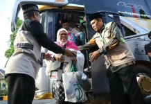 Jemaah Kloter Perdana Embarkasi Padang Tiba di Asrama Haji