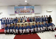 Ketua TP-PKK Padang Panjang Motivasi Siswa SMPN 1 di LDK OSIS dan MPK