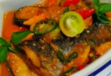 Sampadeh Ikan Patin yang segar, pedas,gurih