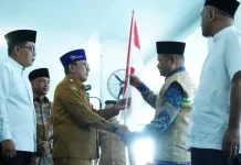 Jemaah Calon Haji Tanah Datar Dilepas, Bupati Eka Putra, Harap Jamaah Jaga Kesehatan