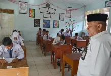 Kemenag Tanah Datar Pantau Ujian MTsN 17