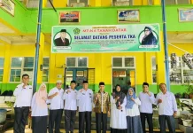 Tim Kanwil Sumbar Monitoring Mutu Tiga Madrasah Tanah Datar