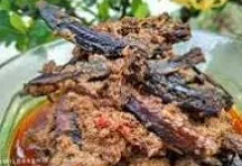 Randang Baluik khas minangkabau, yang kaya rempah beraroma khas