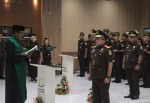 Anak Nagari Kapau Jabat Wakajati Sulut, Ferry Taslim Resmi Dilantik