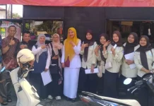Mahasiswa Kesmas UFDK Edukasi dan Surveilans DBD di Bukittinggi