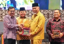 Gubernur Mahyeldi Kagumi Nilai Pendidikan Keluarga Rahmah El Yunussiyah