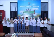 Wali Kota Zulmaeta Lepas Enam Calon Paskibraka Payakumbuh ke Tingkat Provinsi