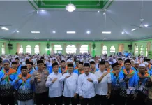 Bupati Welly Resmi Melepas Keberangkatan CJH Pasaman 2026