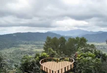 Puncak Batu Badindiang, Pesona Negeri di Atas Awan