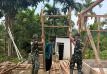 Satgas Karya Bakti Pacu Pemasangan Kerangka Mushola