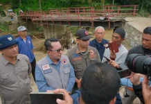 Bupati dan Wakil Bupati Tanah Datar Tinjau Lokasi Longsor
