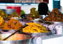 Nasi Kapau: Sajian Legendaris dari Bukittinggi