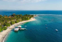 Pantai Senggigi, "Pesona Senja Indah di Ikon Wisata Lombok"