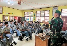 TNI Gelar Penyuluhan Bela Negara dan Rekrutmen di Dua SMA Mentawai