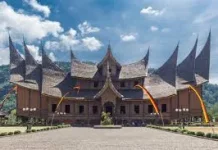 Rumah Gadang di Minangkabau yang Sangat Ikonik