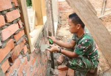 Satgas TNI AD Mentawai Kebut Rehab Musholla Al Huda