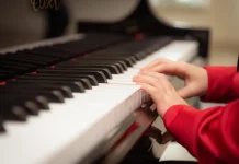 Sejarah Piano, "Dari Alat Musik Kuno hingga Raja Instrumen Modern"