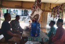 Babinsa Koramil 02 Pangkalan Ajak Aktifkan Pos Kamling