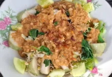 Lotek, Masakan Khas Sunda yang Berisi Rebusan Sayur, dan Saus Bumbu Kacang