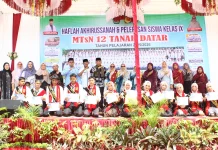 Kemenag Apresiasi 12 Duta Berprestasi MTsN 12