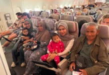 Menembus Bayang Rudal, Tawakal Mengantar Hafni Pon ke Amsterdam