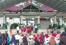 Pesona Akhir Pekan di Lapangan Wirabraja: Pusat Olahraga dan Kuliner Favorit Warga