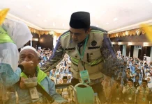 Rindu Terbayar, Jemaah Kloter 01 Padang Malam ini Kembali ke Ranah Minang