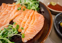 Kenapa Sashimi Salmon Harganya Mahal?
