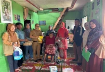 LKKS Padang Panjang Salurkan Bantuan Sosial ke 5 PPKS di 4 Kelurahan