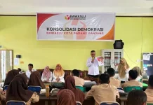 Bawaslu Padang Panjang Edukasi Pemilih Pemula Disabilitas di SLB Negeri 1