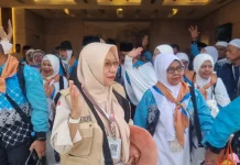 Perjuangan Berbuah Bahagia, Jemaah Haji Kloter 7 Embarkasi Padang  Akhirnya Pulang