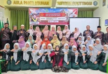 Civitas Akademica FKIP UM Sumbar Kunjungi Panti Asuhan Aisyiyah Bukittinggi