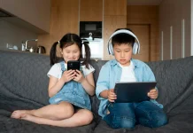 Mengenal dan Memahami Gen Alpha, Anak yang Tumbuh di Balik Layar Gadget