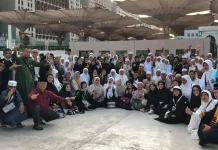 Jelang Kepulangan, Jemaah Kloter 14 Padang Gelar Saling Memaafkan di Pelataran Mas