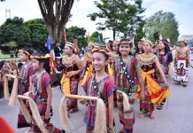Festival Erau Menjaga Api Tradisi di Tepian Mahakam