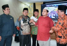 30 Anak Menerima Santunan: Lebaran Yatim Untuk Berbagi Kebahagiaan