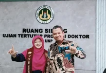 Sry Eka Handayani Banggakan Bukittinggi, Kepsek SDN Raih Doktor Pertama