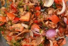 Sambal pecak Pelengkap Hidangan yang pedas Segar, dan Menggugah Selera